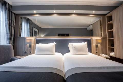 CITY CTR THEATRELAND