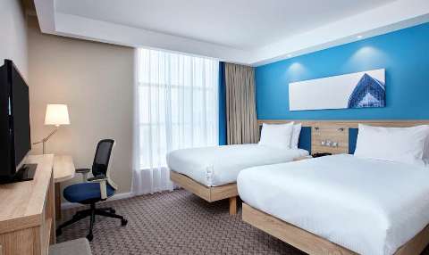 Accommodation - Hampton by Hilton Glasgow Central - Guest room - Glasgow