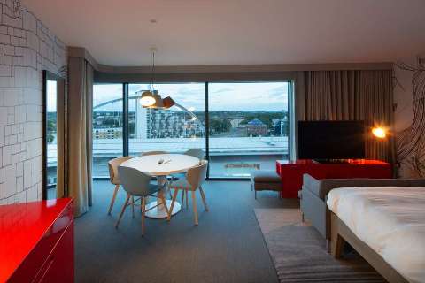 Accommodation - Radisson RED Hotel, Glasgow - Guest room - Glasgow