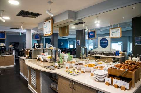 CITY CTR RIVERSIDE by IHG