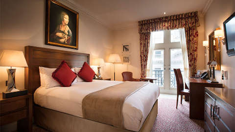 Guest room