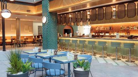 HEATHROW BATH ROAD by IHG