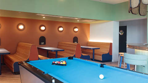 HEATHROW BATH ROAD by IHG