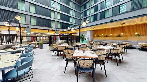 HEATHROW BATH ROAD by IHG