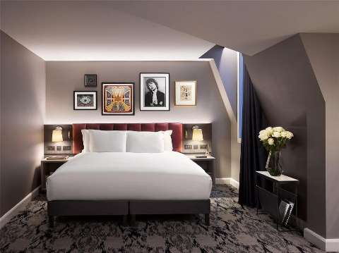 Guest room