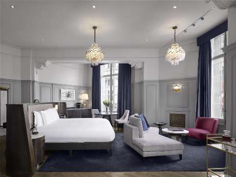Guest room