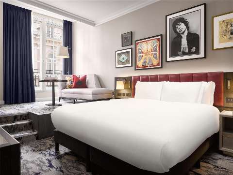 Guest room