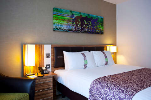 Accommodation - Holiday Inn London - Stratford City - Guest room - London