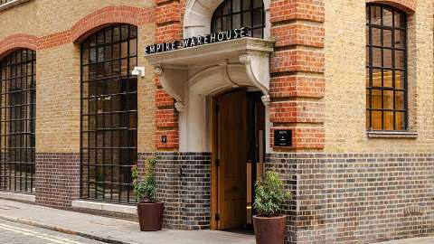 Accommodation - Native Bankside - Exterior view