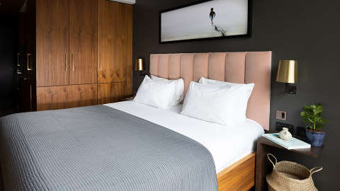 Accommodation - Native Bankside - Guest room