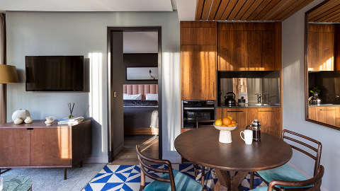 Accommodation - Native Bankside - Guest room