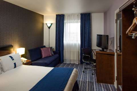 Accommodation - Holiday Inn Express LONDRES-ROYAL DOCKS, DOCKLANDS - Guest room - London