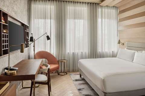 Guest room