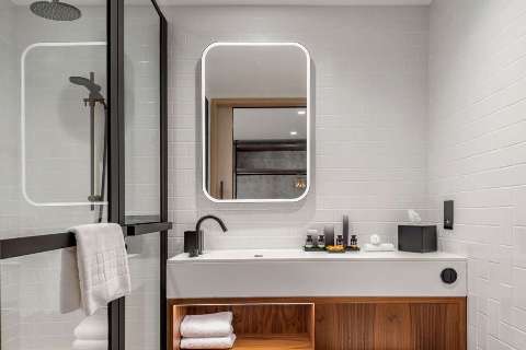 Guest room