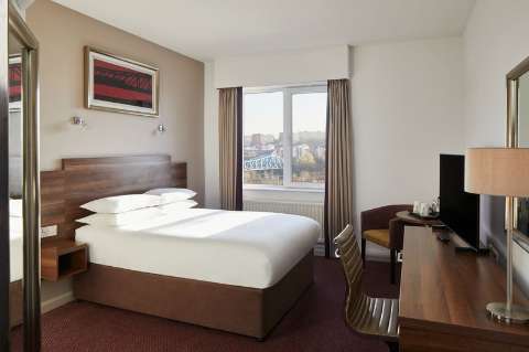 Accommodation - Leonardo Hotel Newcastle - Guest room - NEWCASTLE