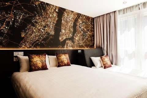 Accommodation - Heeton Concept Hotel-Luma Hammersmith - Guest room - LONDON