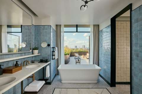 Guest room