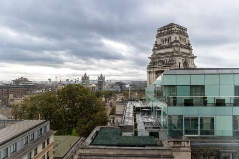 Accommodation - Doubletree by Hilton - Tower of London - Guest room - London