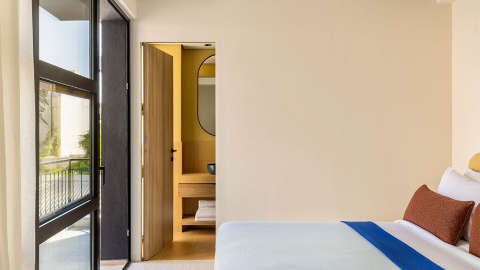 Guest room