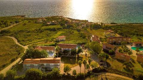 Accommodation - Sotiris Apartments - Hotel - SVORONATA