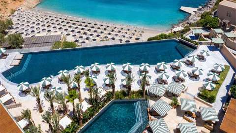 Unterkunft - Daios Cove Luxury Resort and Villas - Ansicht der Pool - Crete