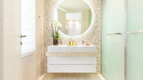 Guest room