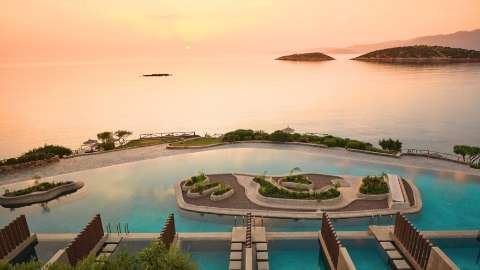 Accommodation - Minos Palace Resort - Pool view - Crete