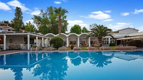 Accommodation - Skiathos Princess - Pool view - Skiathos