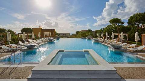 Accommodation - The Westin Resort Costa Navarino - Pool view - Peloponnese