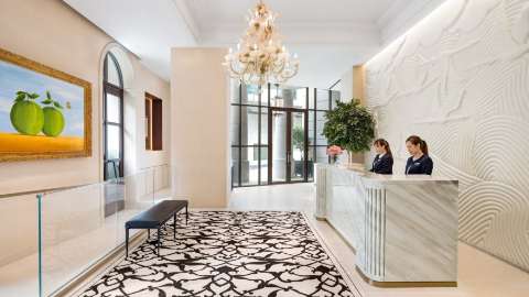 Accommodation - Lanson Place Causeway Bay - Lobby view