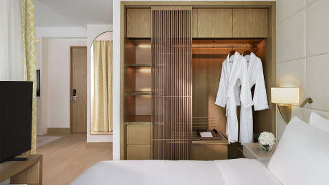 Accommodation - Lanson Place Causeway Bay - Guest room