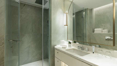 Accommodation - Lanson Place Causeway Bay - Guest room