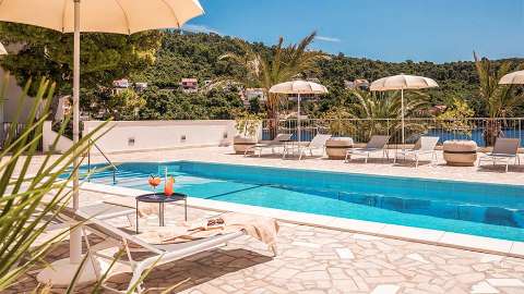 Accommodation - Aminess Lume Hotel - Pool view