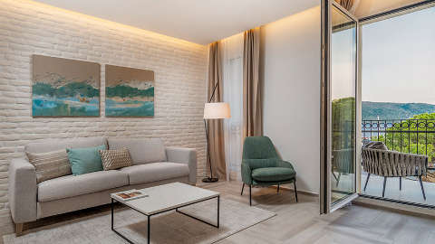 Accommodation - Lazure Hotel and Marina - Suite