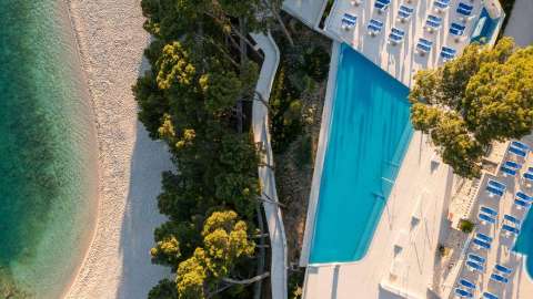 Accommodation - Bluesun Hotel Berulia - Exterior view