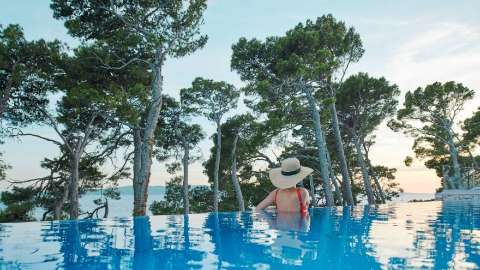 Accommodation - Bluesun Hotel Berulia - Pool view