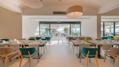 Accommodation - Bluesun Hotel Berulia - Restaurant