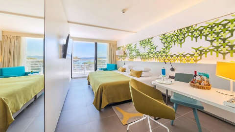 Accommodation - Bluesun Hotel Berulia - Guest room