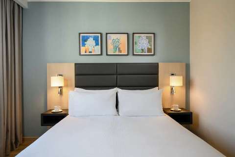 Accommodation - Hilton Garden Inn Budapest City Centre - Guest room - Budapest