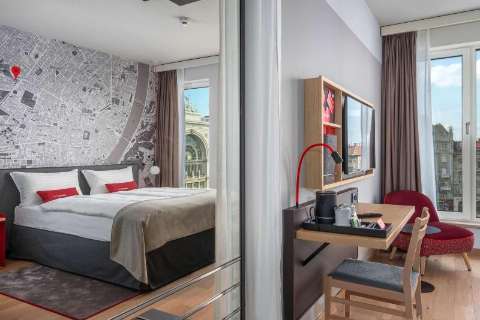 Guest room