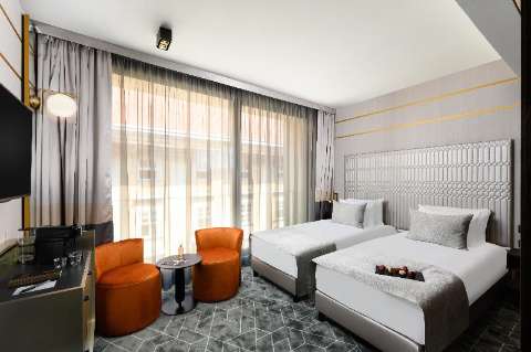 Accommodation - Hotel Emerald & Suites - Guest room - Budapest