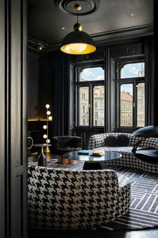 Guest room