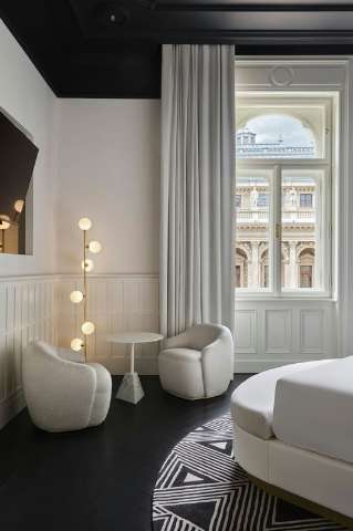 Guest room
