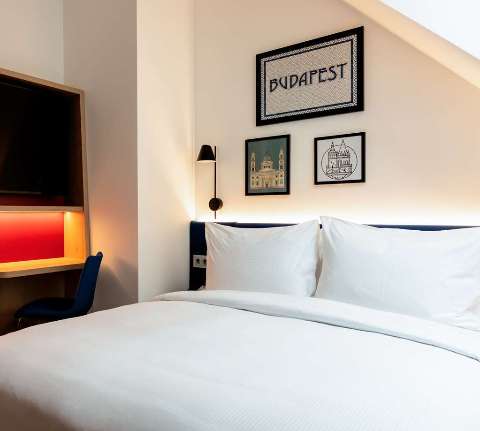Accommodation - Hampton by Hilton Budapest City Centre - Guest room - Budapest