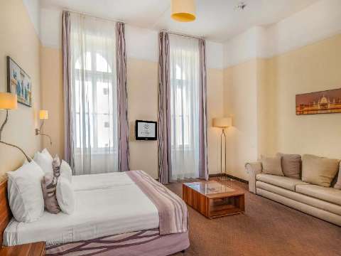 Guest room
