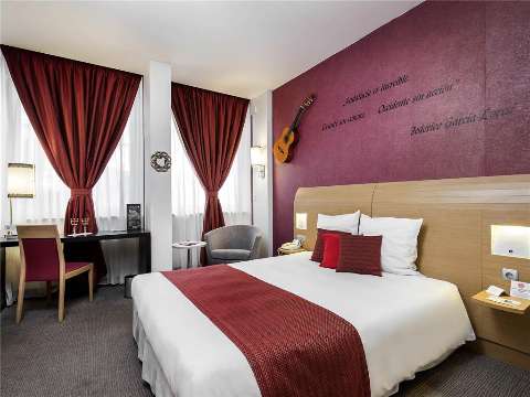 Guest room