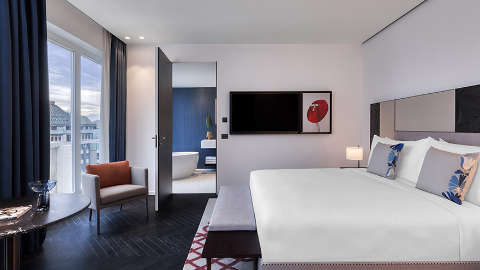 Guest room