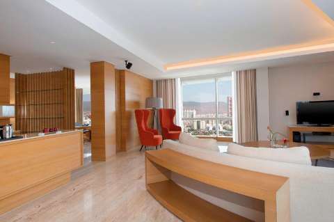 Accommodation - The Westin Mumbai Garden City - Guest room - MUMBAI