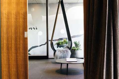 Accommodation - Ion City Hotel - Lobby view