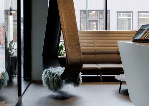 Accommodation - Ion City Hotel - Lobby view